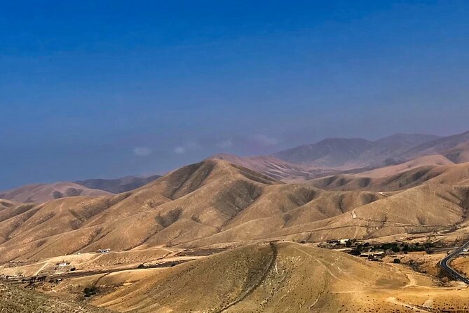 Fuerteventura: PANORAMA GRAND TOUR 2in1 Historic & photo tour. - Tindaya, Volcano Country, and Barranco de la Peña: The Island’s Interior Has Gravity