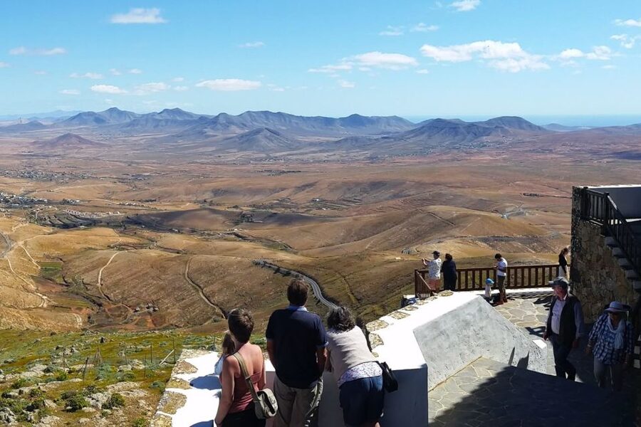 Fuerteventura: Panoramic Tour - Betancuria and La Peñita canyon: the island’s oldest heart