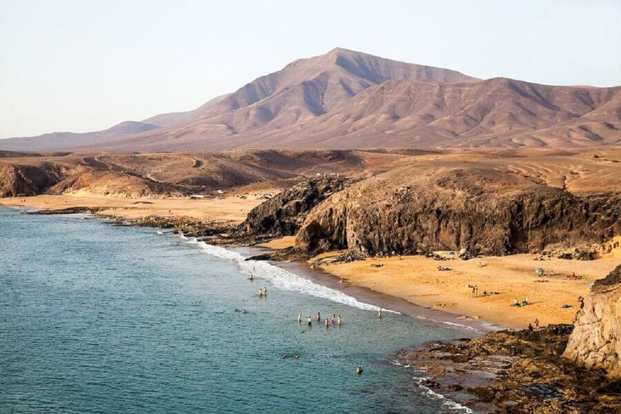 Fuerteventura: Round-Trip or 1-Way Ferry Ticket to Lanzarote - The Short Crossing: Fast, Wi-Fi Onboard, and Sometimes Choppy