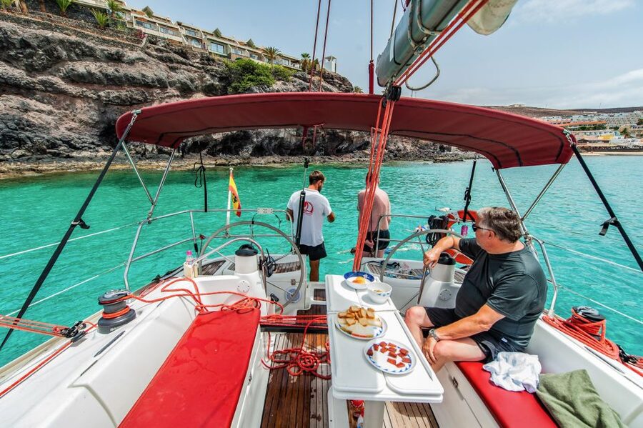 Fuerteventura: Sailing with Snorkeling and Dolphin Watching - Tapas and drinks onboard: the comfort-food part of sailing