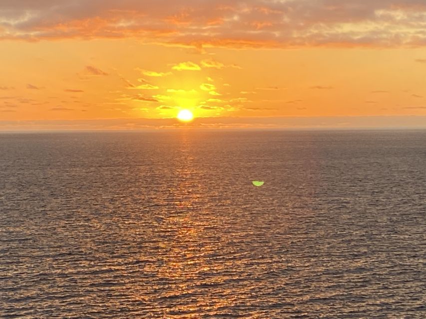 Fuerteventura: Sunset boat trip with DJ, Food & Drinks - 3 Hours at Sea: DJ Music, Sunbathing, and a Calm Sunset Rhythm