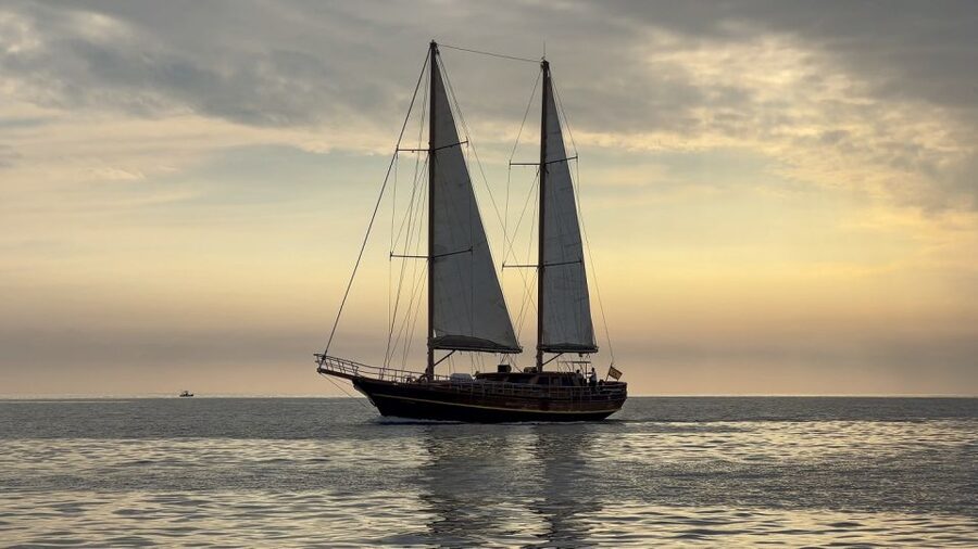 Fuerteventura: Sunset boat trip with DJ, Food & Drinks - Price and Value: Is $105 Fair for This Sunset Package?
