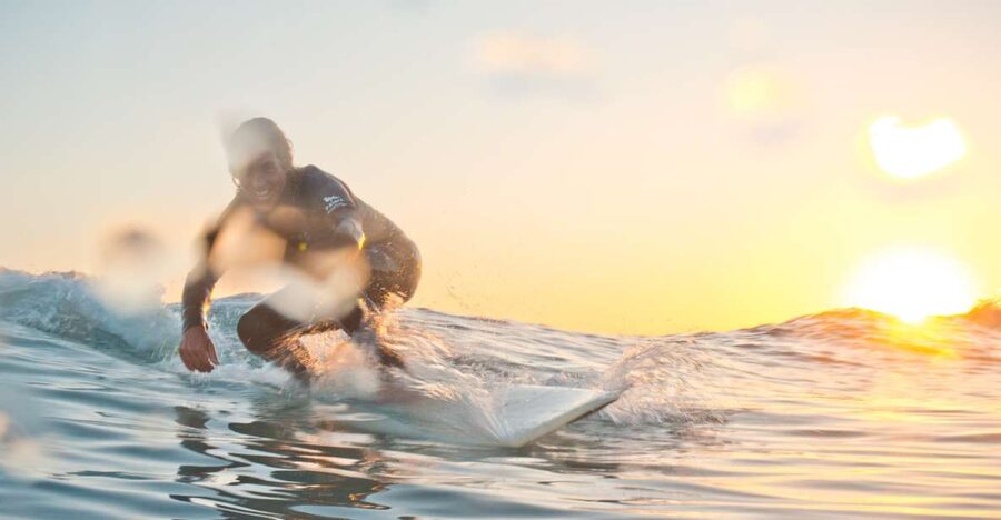 Fuerteventura: Surfing Lesson in the south of Fuerteventura - The flow of the day: warm-up, “Take Off,” then real wave time