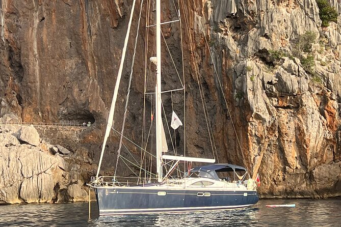 Full Day, Half Day, or Sunset Sailing Cruise with Tapas & Drinks - Tapas and drinks: included, and the refills are the real luxury