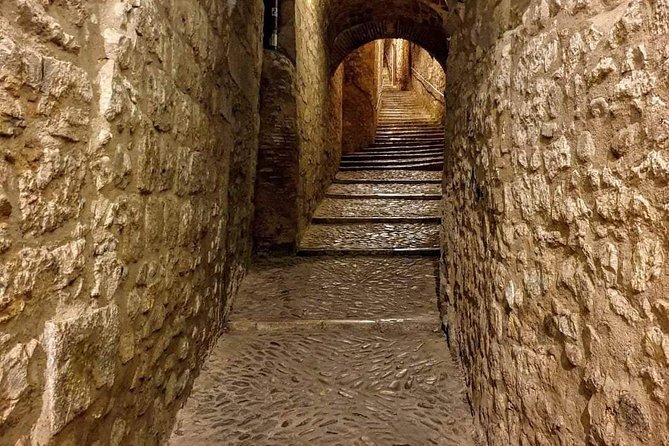 Game Of Thrones Walking Tour in Girona - Church of Sant Feliu finish: wrap-up and quick next steps