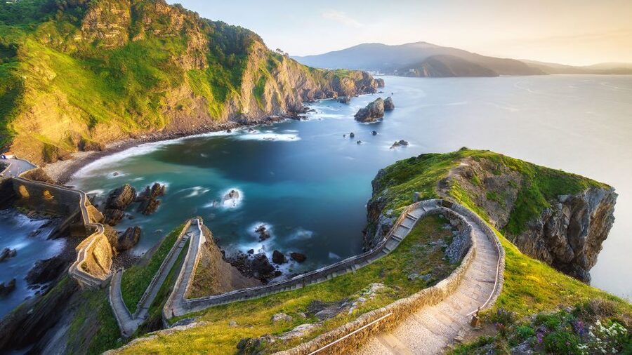 Gaztelugatxe with access, Bermeo and Gernika from Bilbao - Gaztelugatxe: Where the Cliffs Feel Like They Belong in a Story