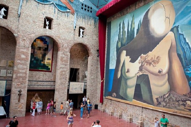 Girona & Dali Museum Small Group Tour with Pick-up from Barcelona - Who This Tour Fits Best (and Who Might Want Another Option)