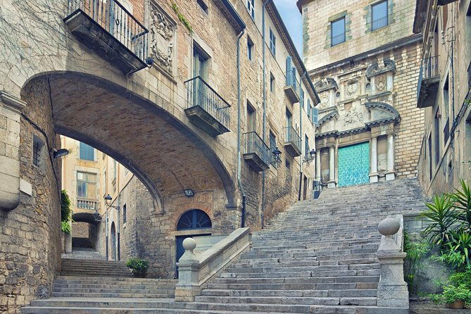 Girona Full Day Tour from Barcelona - Girona, the easiest medieval escape from Barcelona