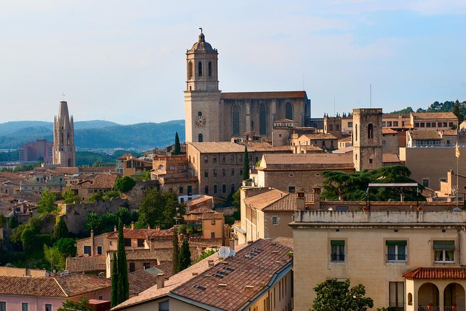 Girona Full Day Tour from Barcelona - Jewish Quarter stroll, narrow lanes, and details you can spot