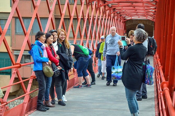 Girona Full Day Tour from Barcelona - Meeting in Barcelona and the coach ride rhythm