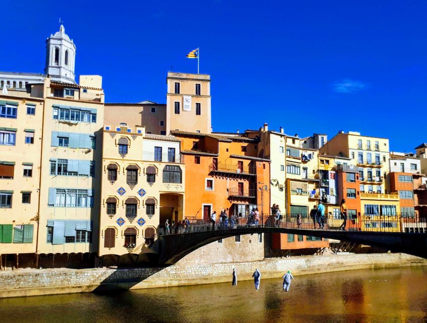 Girona: Small Group Walking Tour - Jewish quarter streets: where history feels close enough to touch