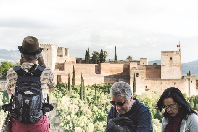 Golden Hour in Granada: Sunset Walking Tour with Play Granada - Sacromonte and Paseo de los Tristes: caves, stairways, and the Alhambra in your line of sight