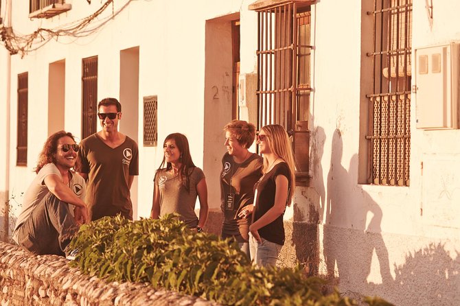 Golden Hour in Granada: Sunset Walking Tour with Play Granada - The guide experience, and why names like Mario and Mia show up often