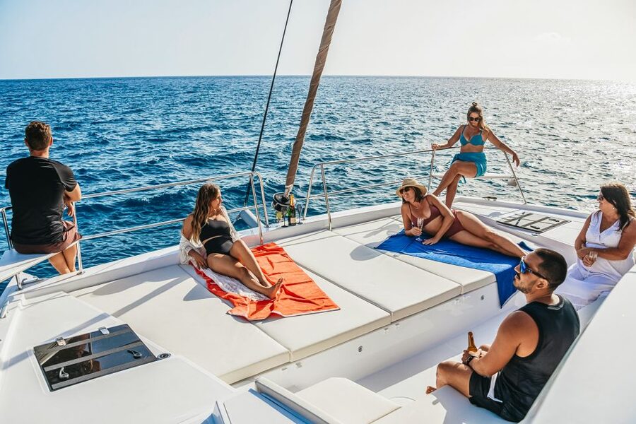 Gran Canaria: Catamaran Day Trip with Food and Drinks - Why This Gran Canaria Catamaran Day Trip Works So Well