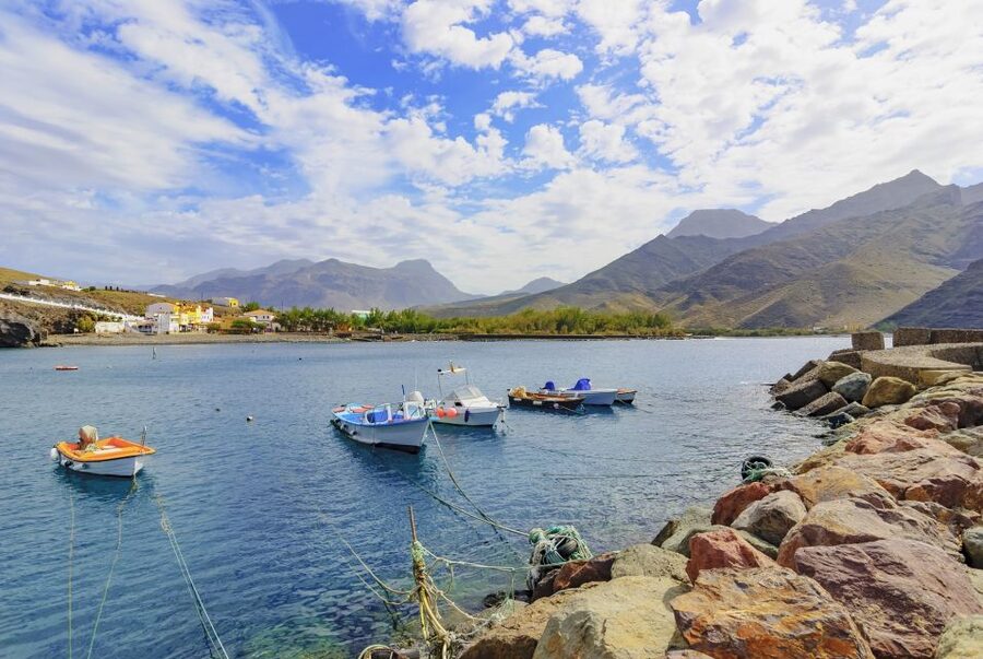 Gran Canaria: Full-Day Island Sightseeing Coach Tour - West Coast Cliffs Pass-By: Why the Coach Route Feels Like a View Montage