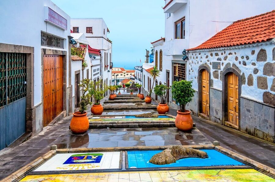 Gran Canaria: Full-Day VIP Tour by Bus - Getting to the bus: Parque Tropical is the real starting line