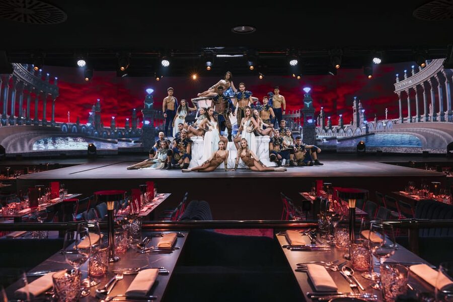 Gran Canaria: Origen Dinner Show at Sala Scala - Act 4 finale: when the lights go for the last time