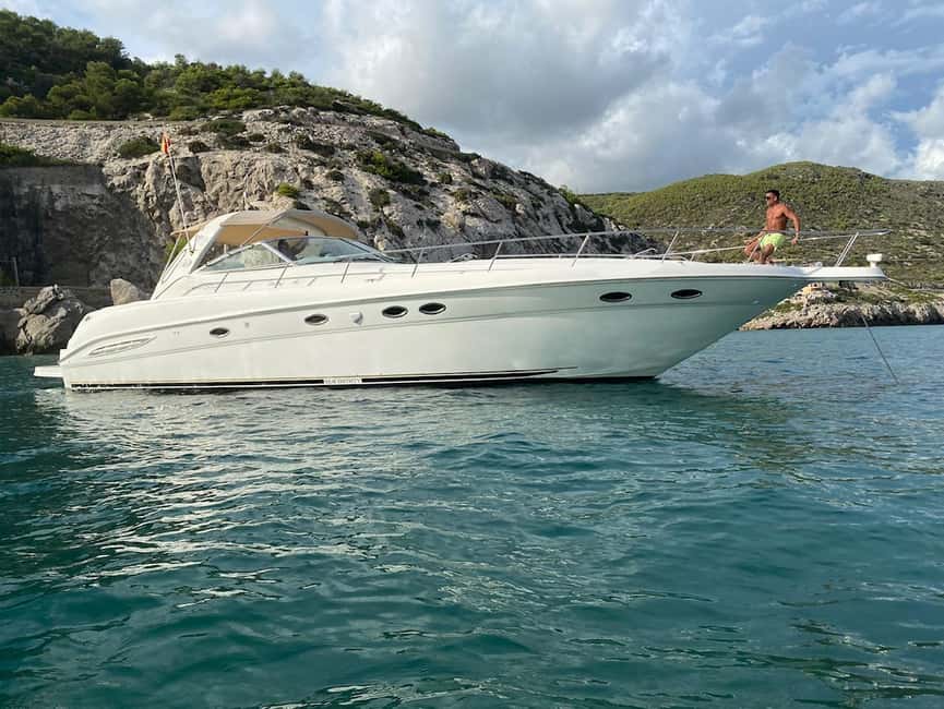 Gran Canaria: Shared yacht excursion with beverages, lunch and snorkeling - Puerto Rico Pickup to Harbor: Designed for Less Stress