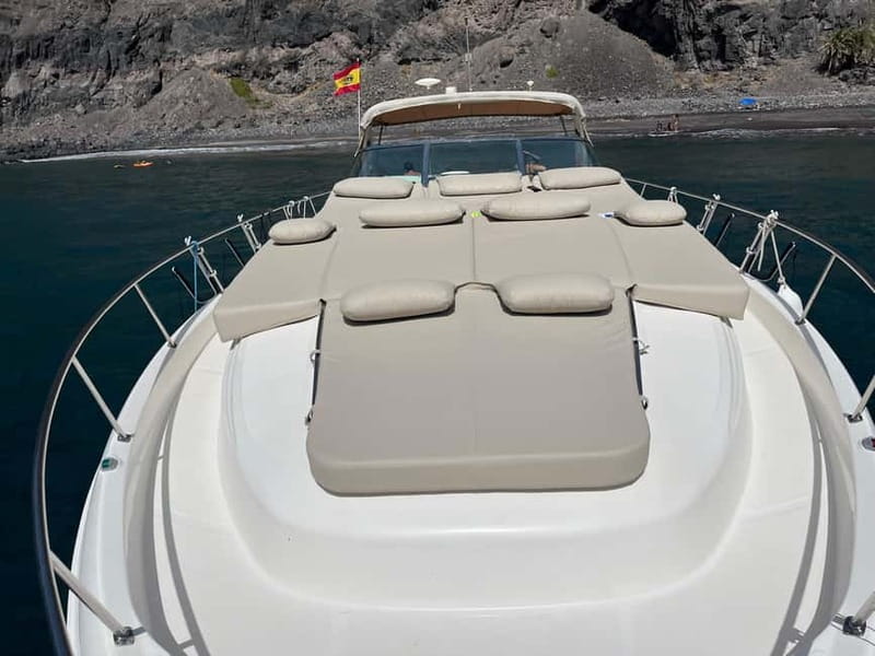 Gran Canaria: Shared yacht excursion with beverages, lunch and snorkeling - Onboard Cava, Open Bar, and the Vibe on Deck