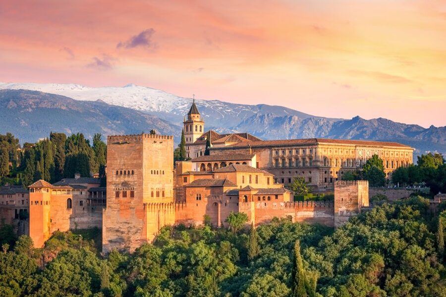 Granada: 3-Hour Alhambra and Generalife Gardens Guided Tour - Meeting Up at the Ticket Office Plaza, Blue Dot Guides