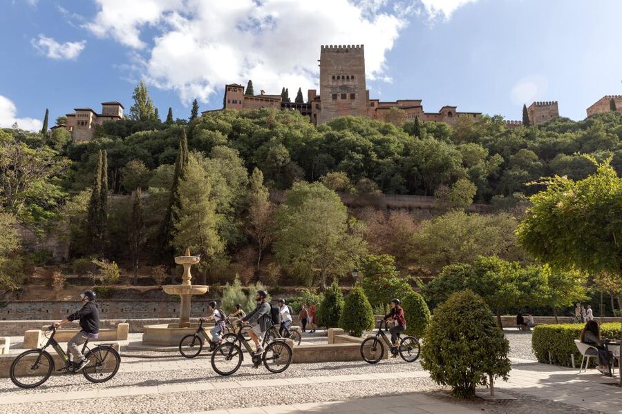 Granada: Albaicin and Sacromonte E-Bike Tour - Key things that make this tour worth your time