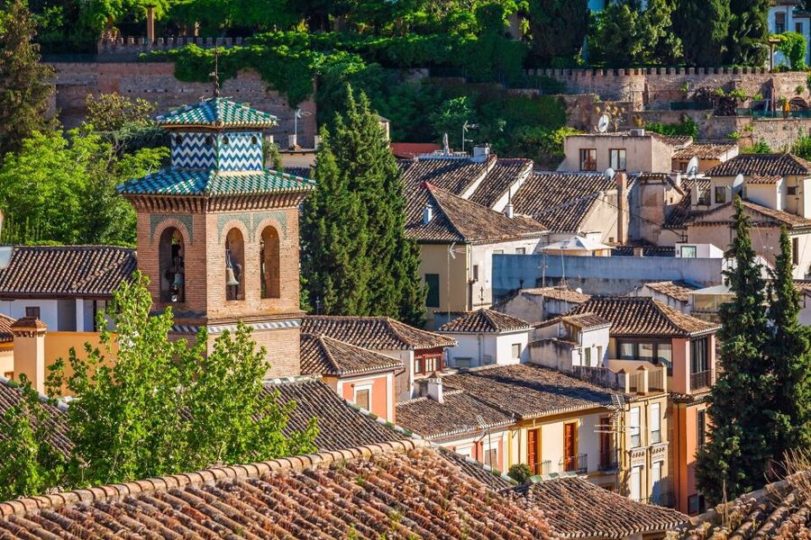 Granada: Albaicín and Sacromonte Walking Tour - Plaza Nueva, narrow lanes, and the logic of old streets