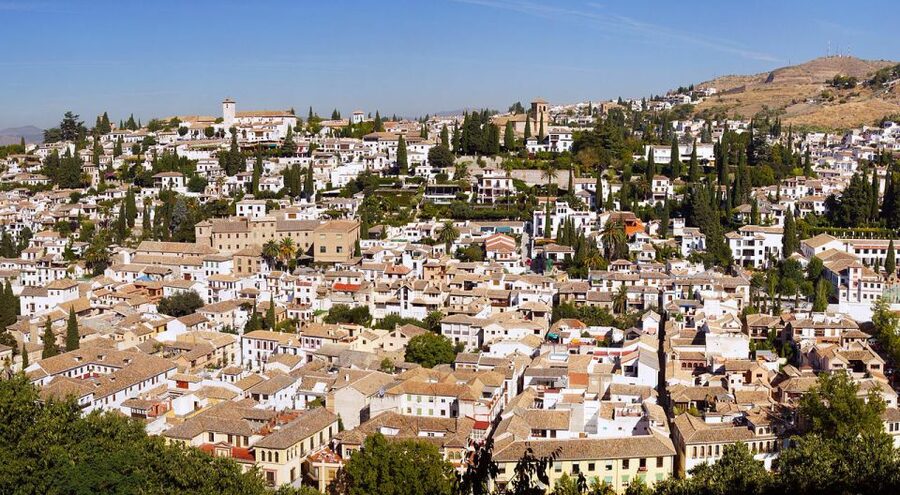 Granada: Albaicín and Sacromonte Walking Tour - Plaza de San Nicolás and the Alhambra view moment