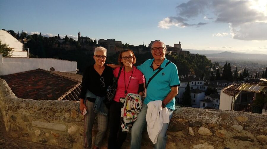 Granada: Albaicín, Sacromonte & Museum of Caves Walking Tour - Albaicín UNESCO streets and the Alhambra sightlines