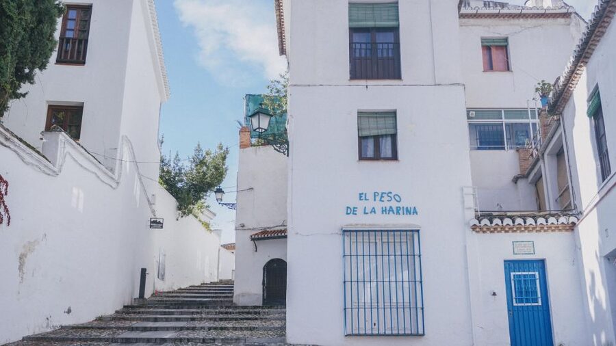 Granada: Albaicín, Sacromonte & Museum of Caves Walking Tour - Plaza de San Nicolás: your best Alhambra photos, plus a real break