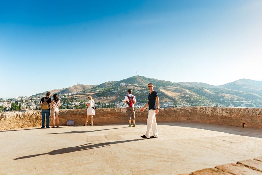 Granada: Alhambra and Generalife Garden Ticket & Guided Tour - Entering the Alhambra: skip the pressure and get oriented fast
