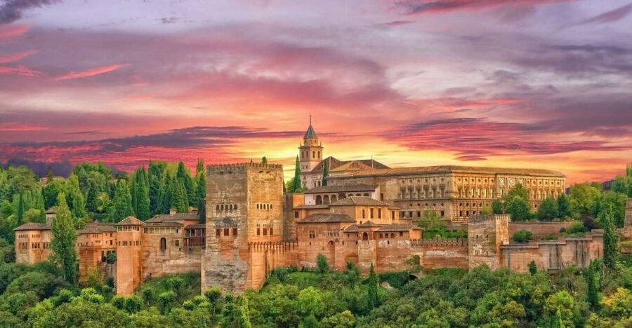 Granada Alhambra and Generalife Gardens Experience Tour - Key highlights