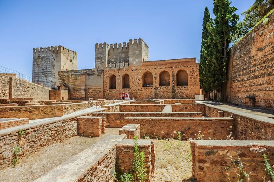 Granada: Alhambra and Nasrid Palaces Entry Ticket - Space of the Month, temporary exhibitions, and how to decide what to skip