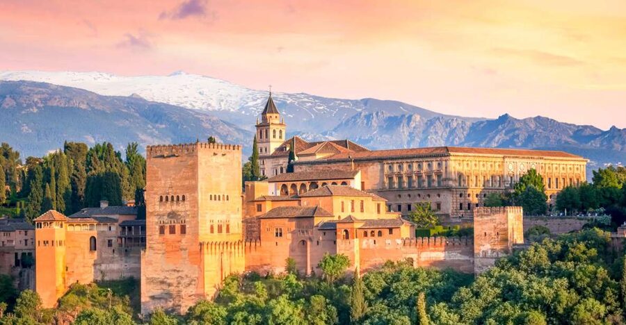 Granada: Alhambra Entry Ticket with Audio Guide - Where Your Alhambra Day Begins at Granavision