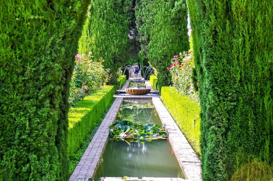 Granada: Alhambra Full Complex & Andalusi Monuments Tickets - Generalife Gardens: how to enjoy them without rushing