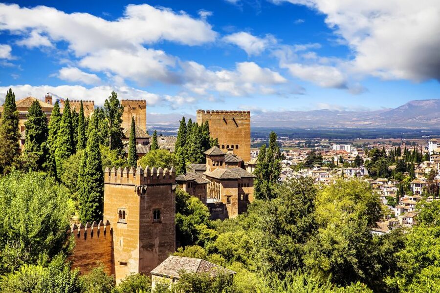 Granada: Alhambra Full Complex & Andalusi Monuments Tickets - Tickets without a guide: what you gain and what you must manage