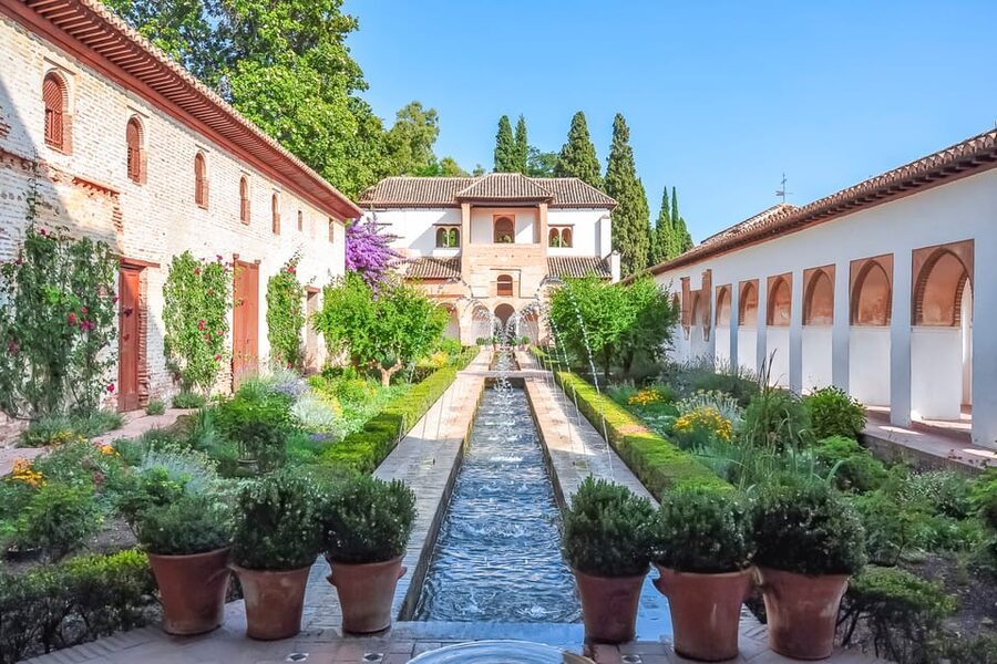 Granada: Alhambra Gardens and Generalife Ticket - Alhambra Gardens at Your Pace: Fountains, Hanging Plants, and Views