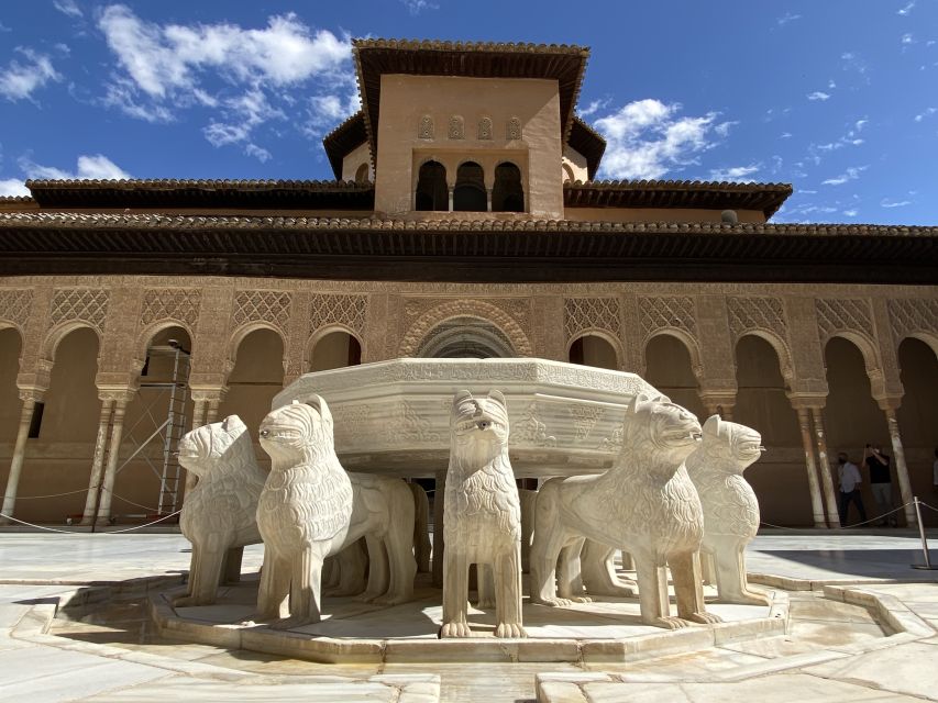 Granada: Alhambra & Generalife Fast-Track Guided Tour - Mexuar first: the older palace that sets the tone