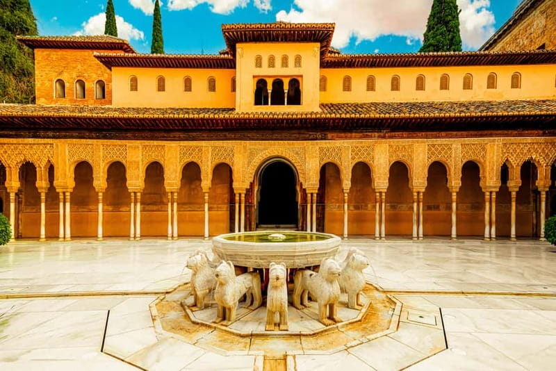 Granada: Alhambra, Generalife & Nasrid Palaces Guided Tour - Generalife Gardens: fountains, flowers, and a calmer pace