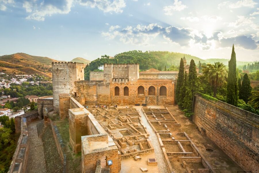 Granada: Alhambra, Nasrid, and Generalife Private Tour - Alcazaba Views Over Granada and the Darro River