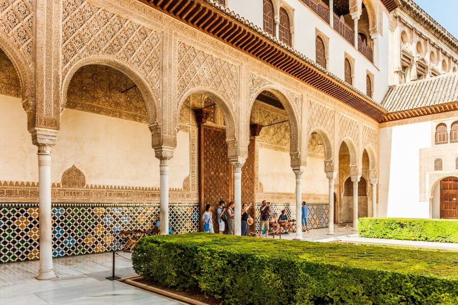 Granada: Alhambra & Nasrid Palaces Tour with Tickets - Priority access and what it changes for your day