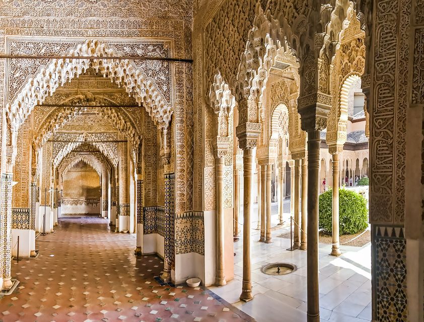 Granada: Alhambra & Nasrid Palaces Tour with Tickets - Nasrid Palaces: Comares Palace, royal quarter vibes, and patio-level details