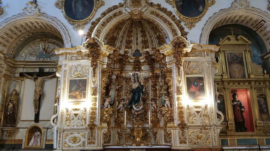 Granada: Cathedral & Royal Chapel Skip the Line Tour - Royal Chapel of Granada: Isabelline Gothic and the Power of Royal Burials