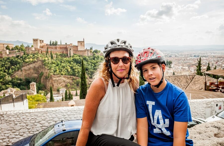 Granada: E-Bike Tour and Fast-Track Alhambra Ticket - Generalife Gardens and Alcazaba Fortress: Views, Layout, and When to Go