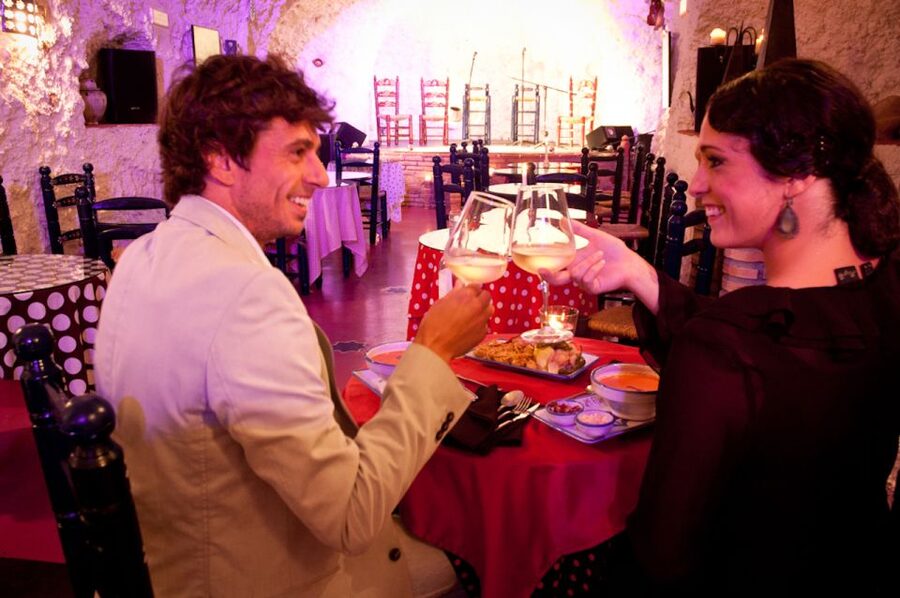 Granada: Flamenco Show at Templo del Flamenco with Drink - Templo del Flamenco in the Albaicín Caves: Why This Setting Matters