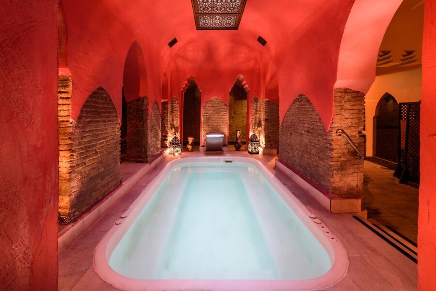 Granada: Hammam Experience with Massage at Baños de Elvira - Nazari Style and Why the Building Feels Like Part of the Treatment