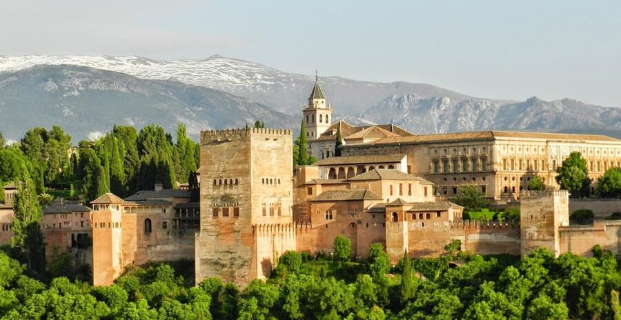 Granada: Tour of Alhambra, Generalife, and Nasrid Palaces - Nasrid Palaces: the main show in 90 minutes