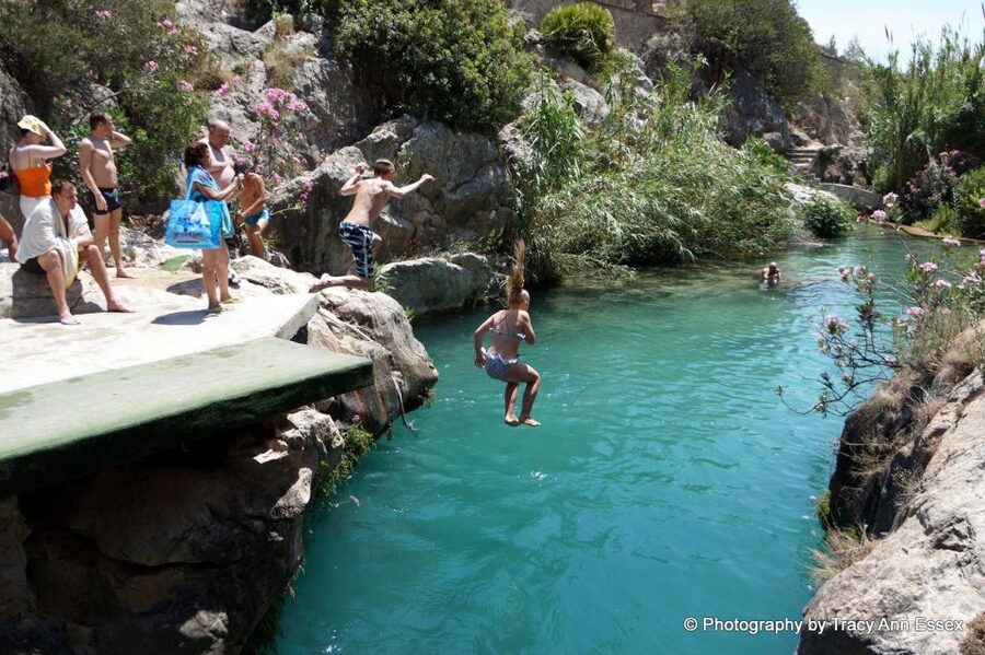 Guadalest & Algar Falls Tour - From Albir, Benidorm & Calpe - Guides and Drivers: The Difference Between a Good Day and a Great One