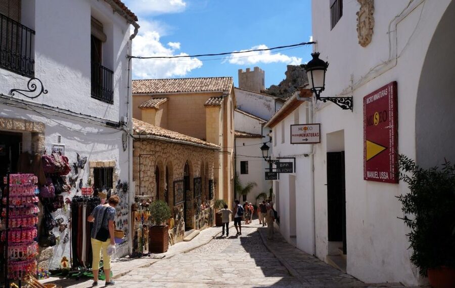 Guadalest & Algar Falls Tour - From Albir, Benidorm & Calpe - Callosa dEnsarria Scenic Stretch: The Unplanned Breather