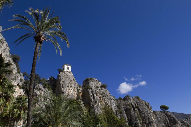 Guadalest and Algar Waterfalls Tour from Alicante or Benidorm - Las Fuentes del Algar Waterfalls: Shaded trails, wooden bridges, and time to cool off