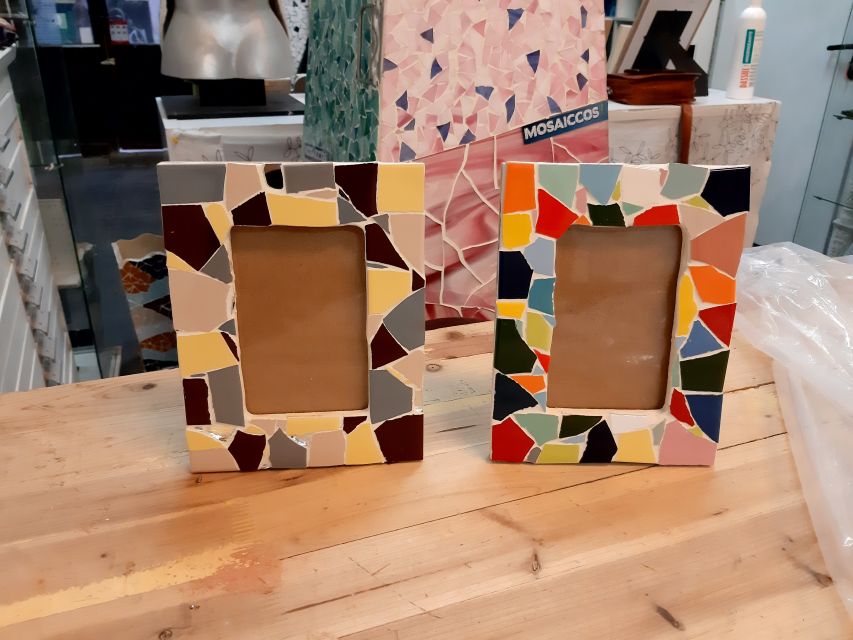 Guided Gaudí’s Trencadís Mosaic Workshop in Barcelona - Languages, group size, and how easy it is to jump in
